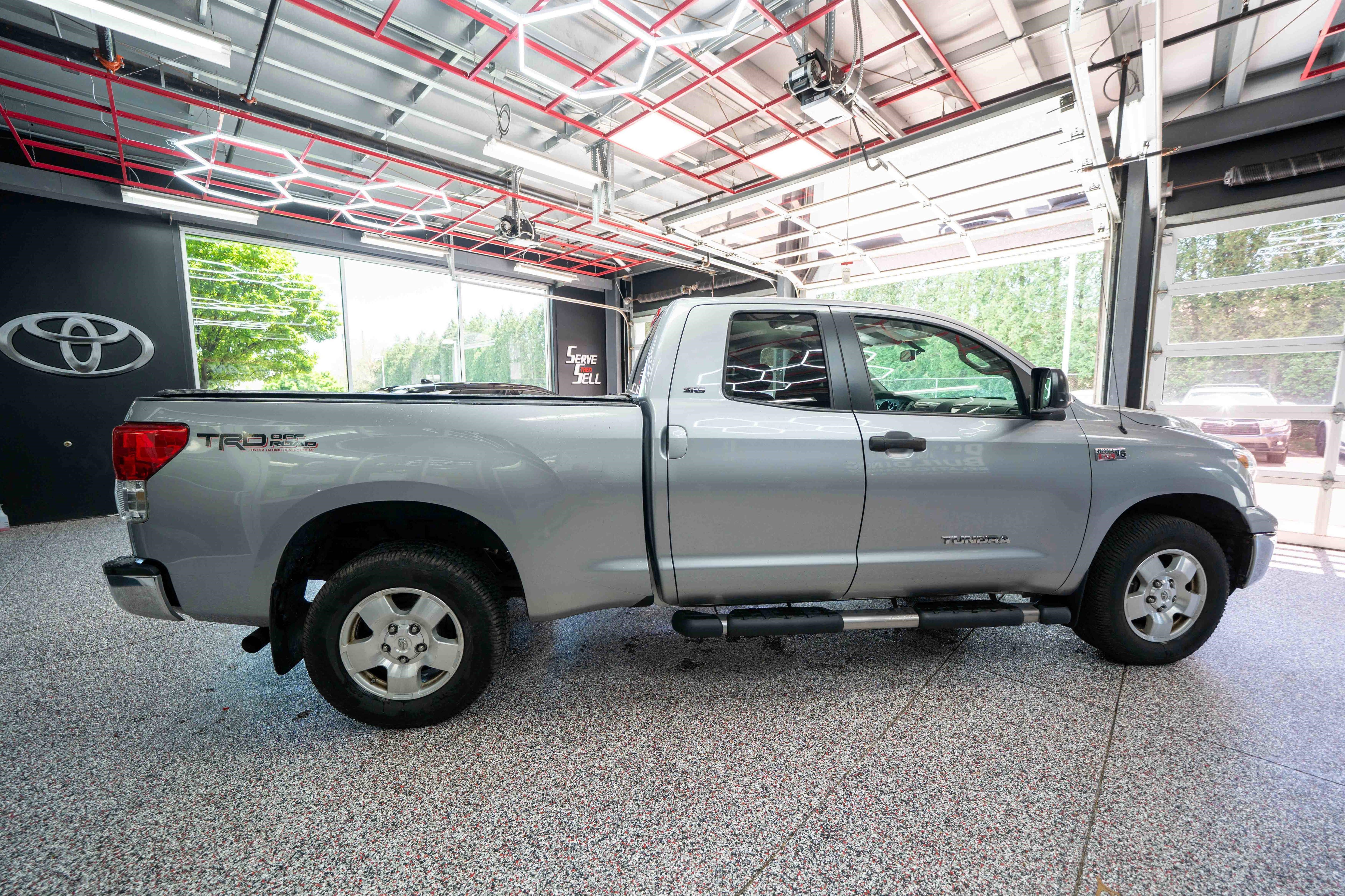Used 2013 Toyota Tundra 4x4 Double Cab w/ TRD Off-Road Pkg image 4