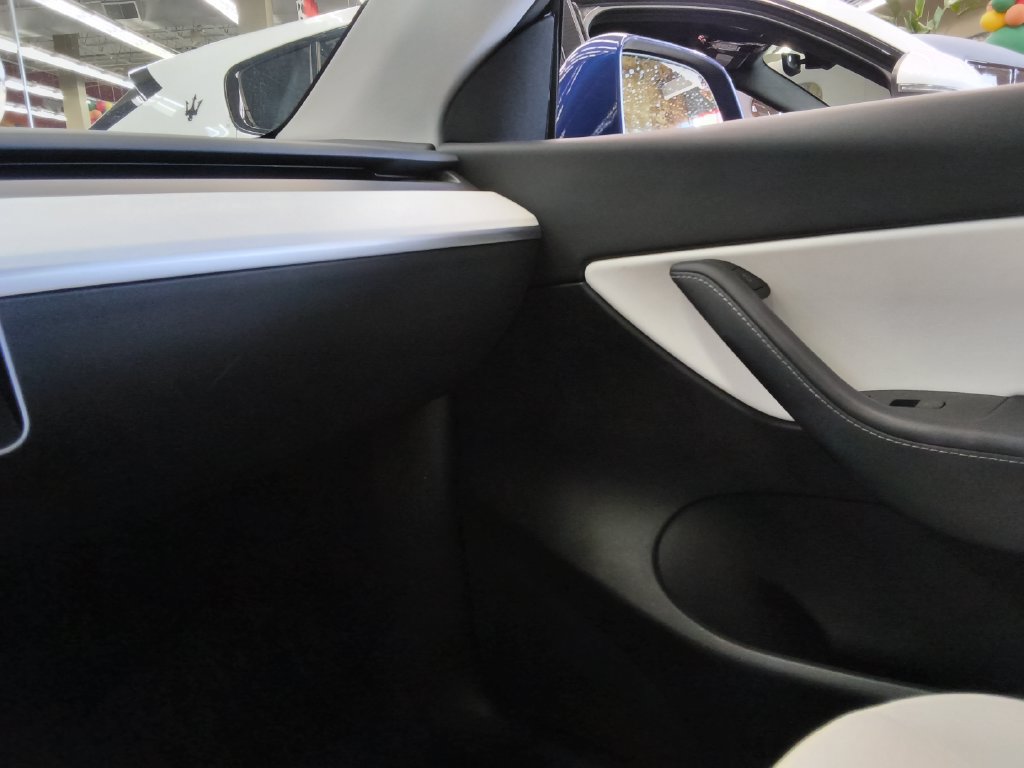 Used 2022 Tesla Model Y Performance AWD/4WD image 29
