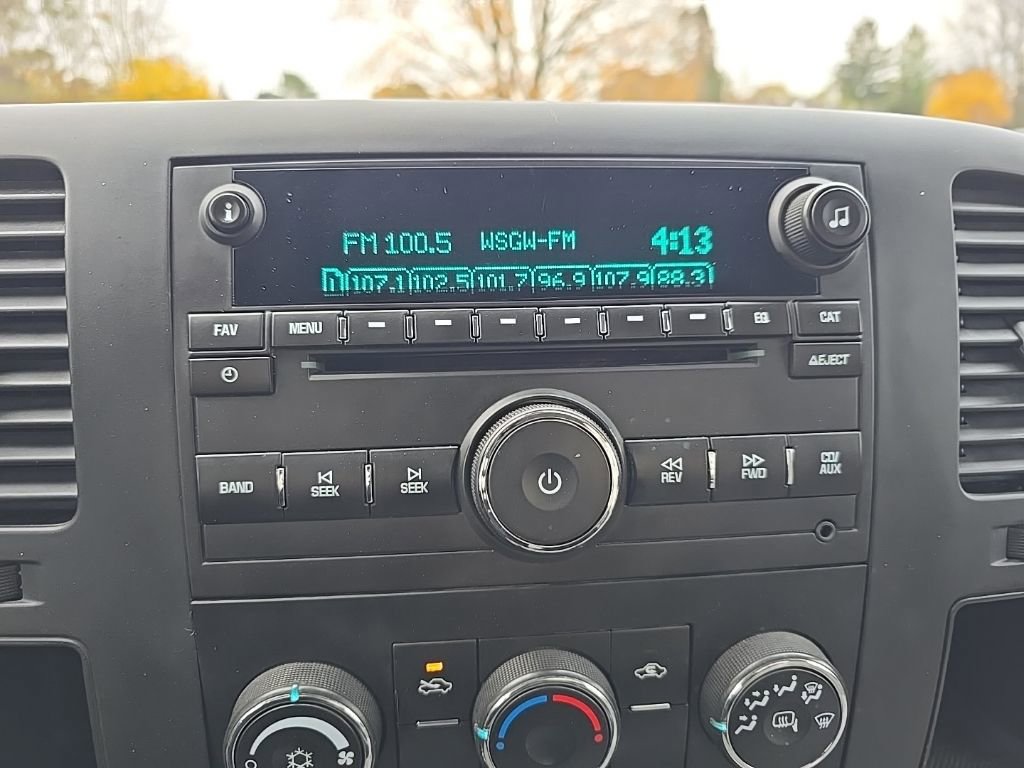 Used 2011 Chevrolet Silverado 2500 LT image 22