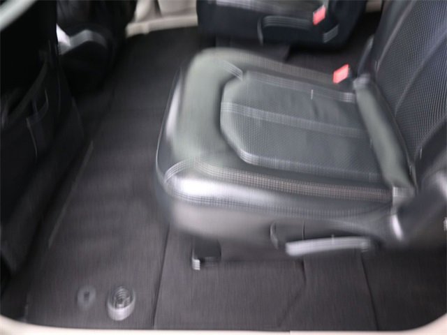 Used 2018 Chrysler Pacifica Touring-L Plus w/ Tire & Wheel Group image 22