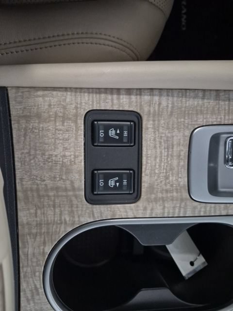 Used 2020 Nissan Murano SL w/ Moonroof Package AWD/4WD image 16