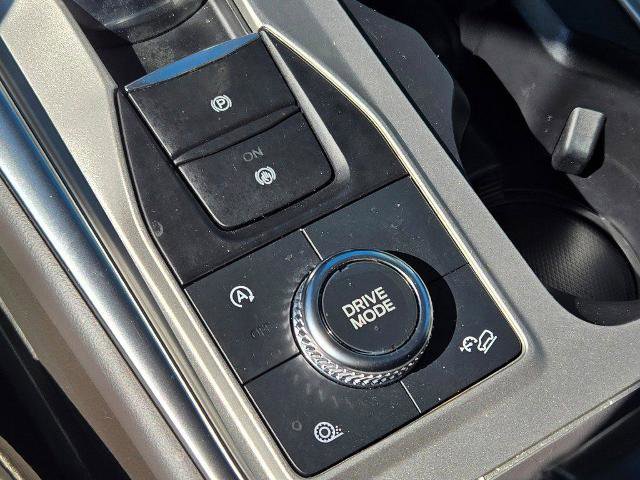 Certified 2023 Ford Explorer Platinum w/ Technology Package AWD/4WD image 35