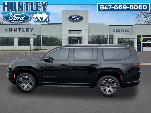 Used 2023 Jeep Wagoneer 4WD w/ Premium Group I image 7