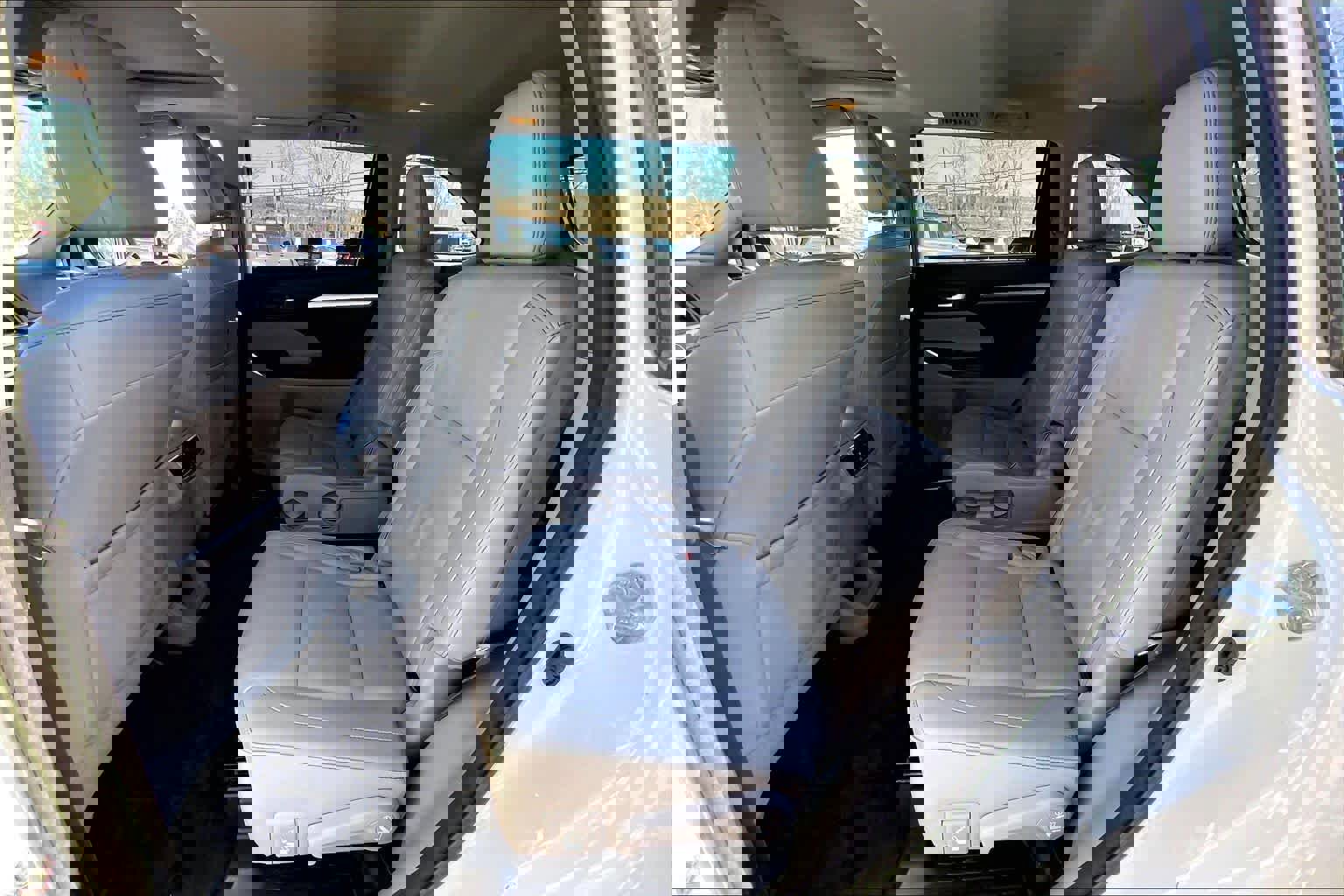 Used 2017 Toyota Highlander XLE image 19