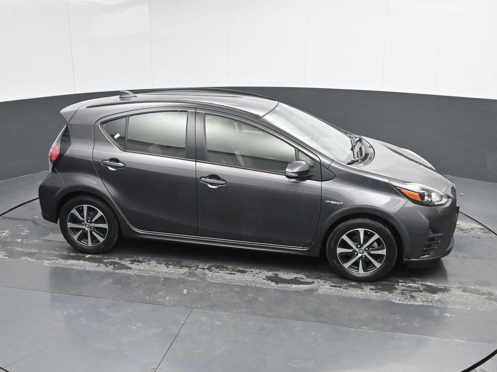 Used 2018 Toyota Prius C Two w/ Carpet Mat Package image 13