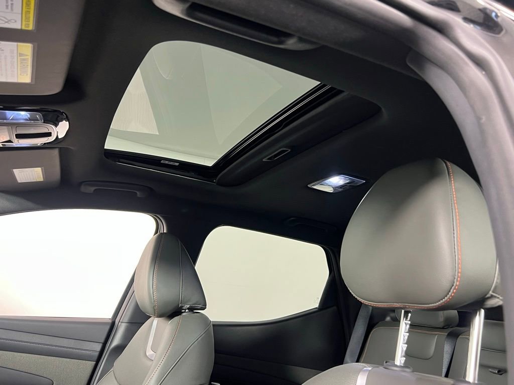 Used 2025 Hyundai Santa Cruz Limited image 25