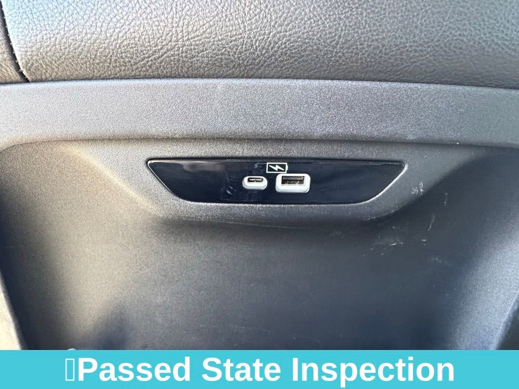 Used 2022 Chrysler Pacifica Touring-L image 23