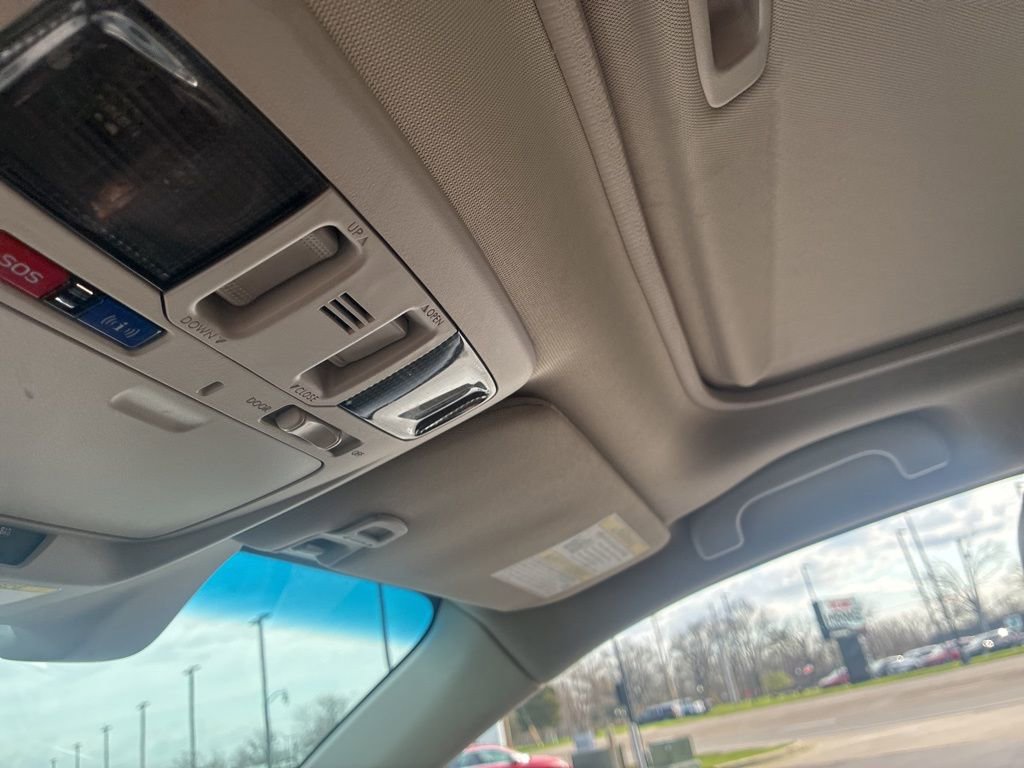 Used 2019 Subaru Outback 2.5i Touring image 11