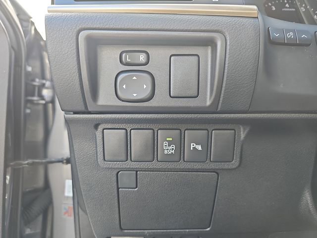 Used 2015 Lexus ES 350 w/ Luxury Package image 29