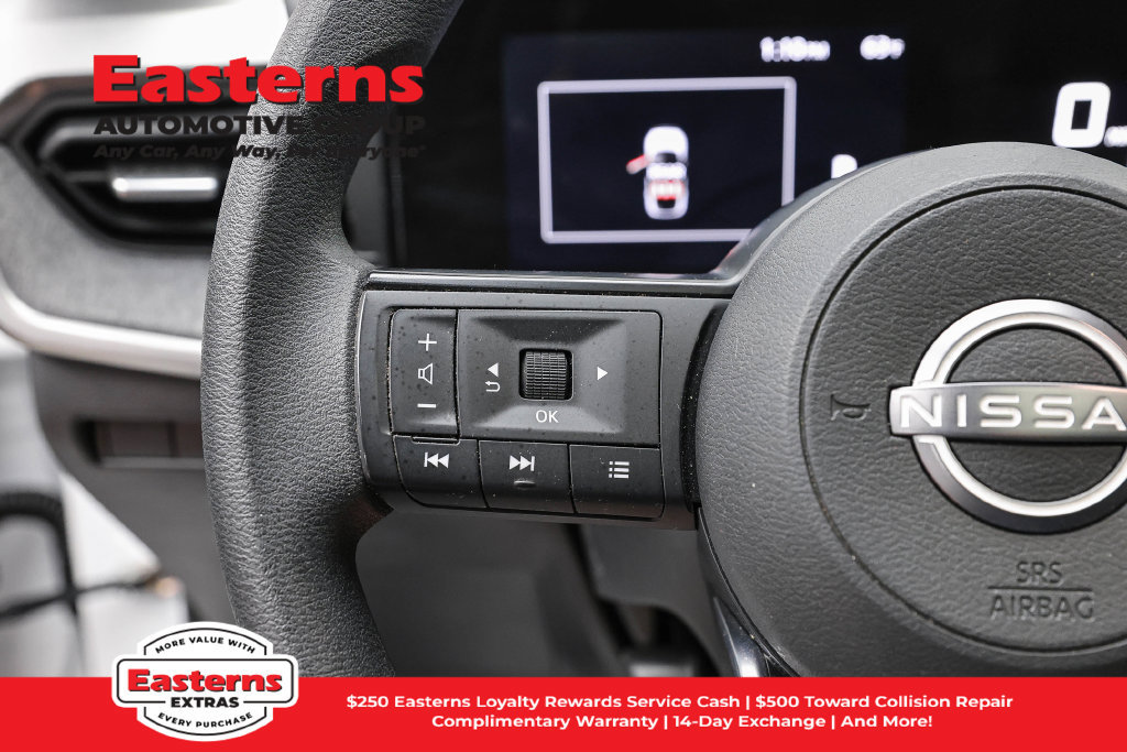 Used 2025 Nissan Kicks SV w/ SV Premium Package AWD/4WD image 16