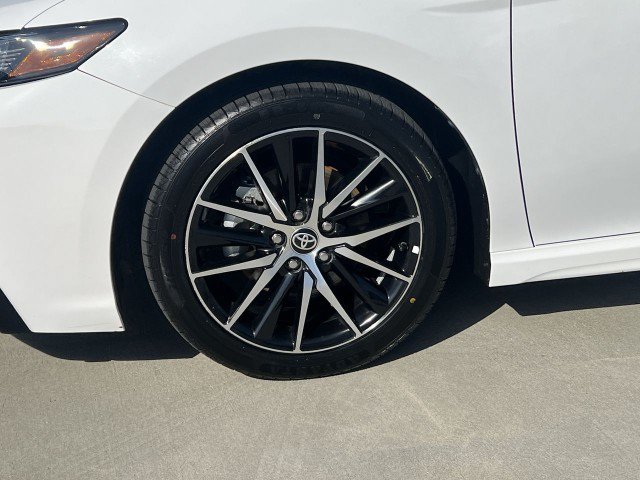 Used 2024 Toyota Camry SE FWD image 32