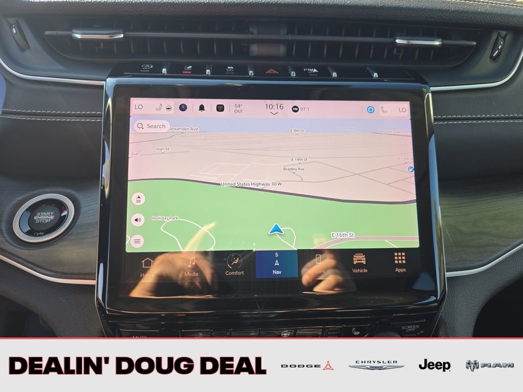 Used 2023 Jeep Grand Cherokee Limited image 20