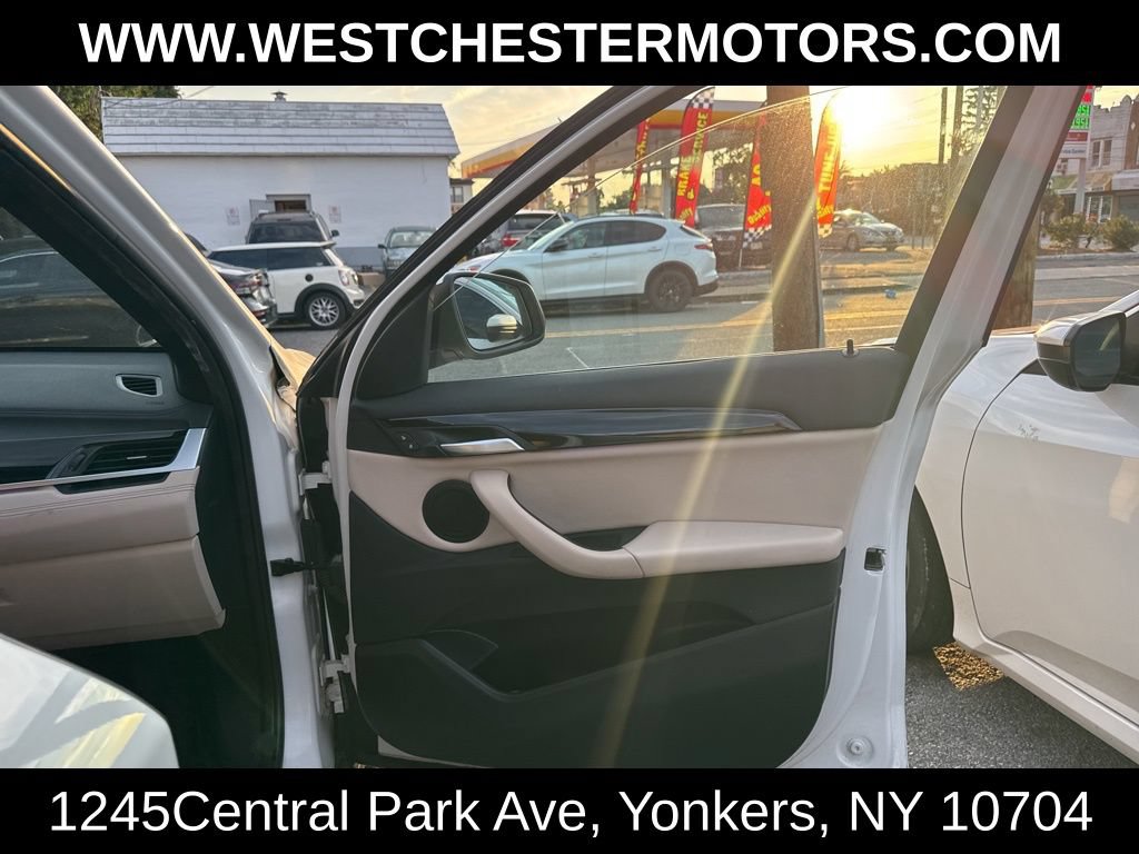 Used 2022 BMW X1 xDrive28i w/ Convenience Package AWD/4WD image 11