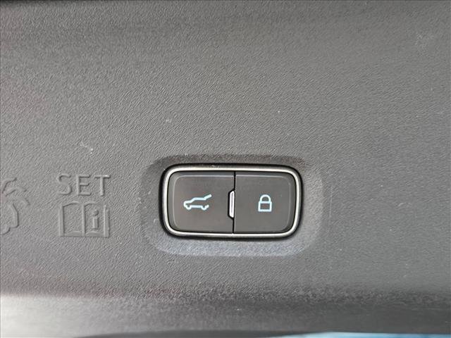 Used 2025 Ford Expedition Max Active AWD/4WD image 25