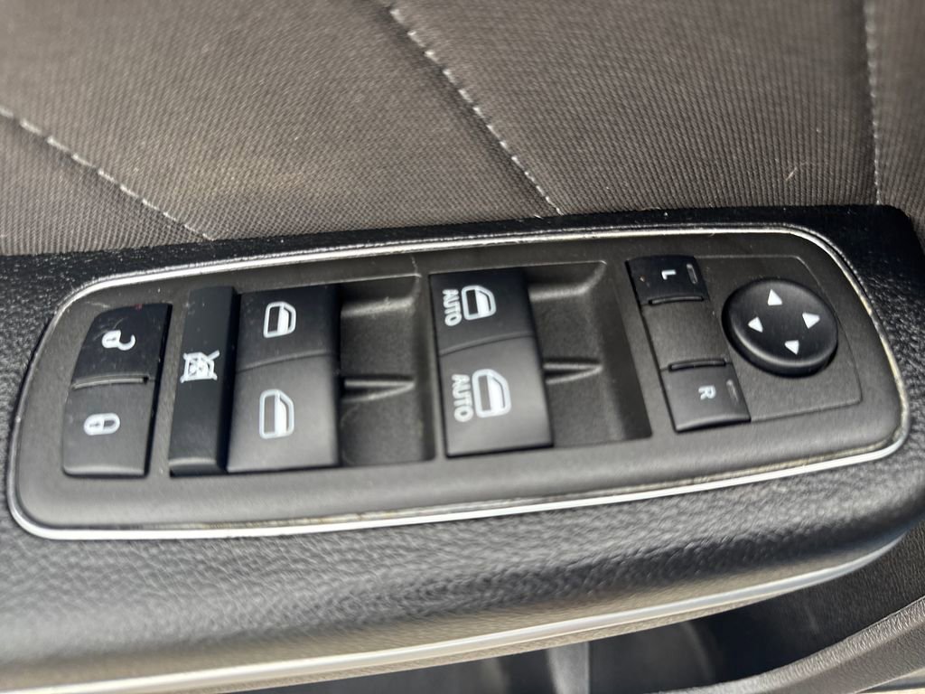 Used 2022 Dodge Charger R/T RWD image 19