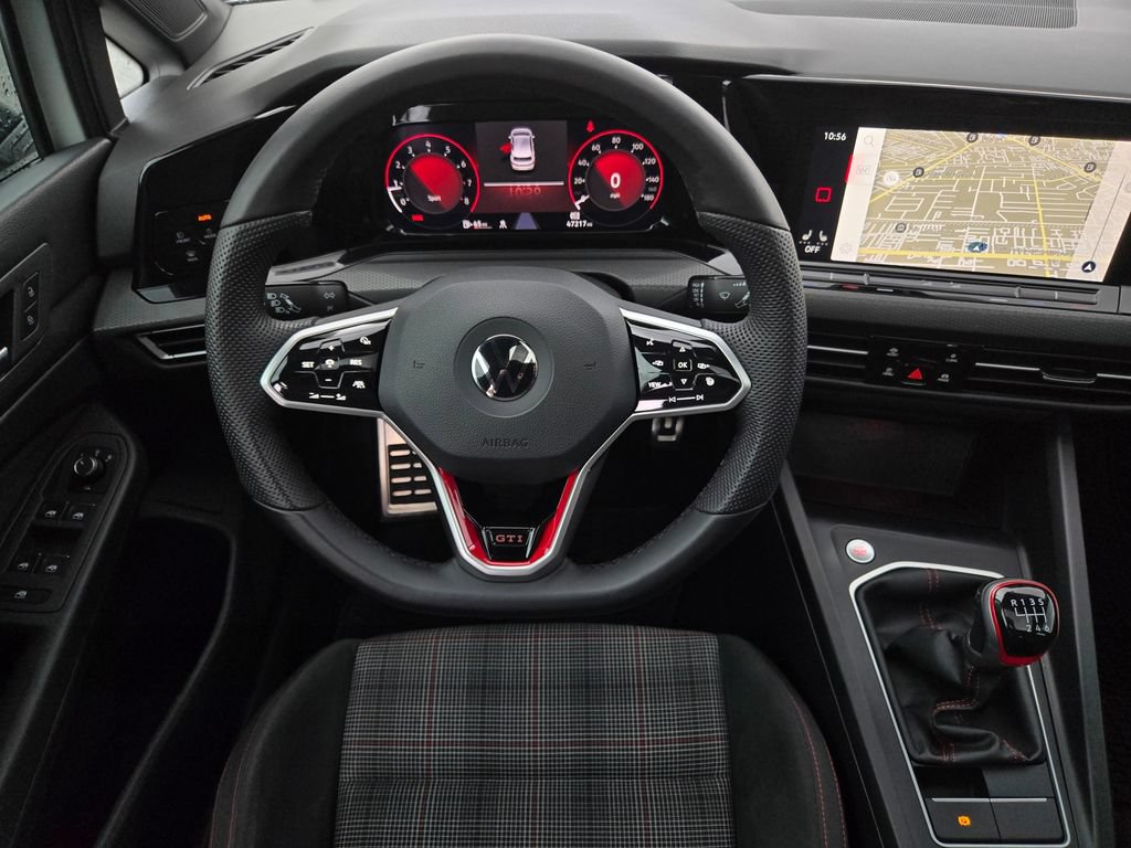 Used 2022 Volkswagen GTI SE FWD image 15