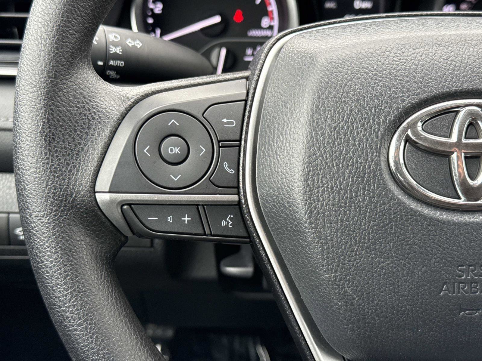 Used 2023 Toyota Camry LE image 8