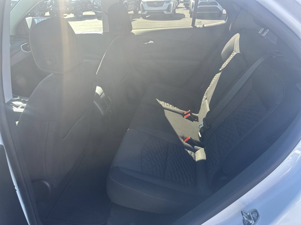 Used 2020 Chevrolet Equinox LT AWD/4WD image 28