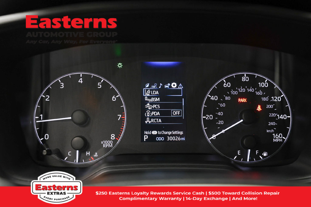 Used 2025 Toyota Corolla Cross LE FWD image 18