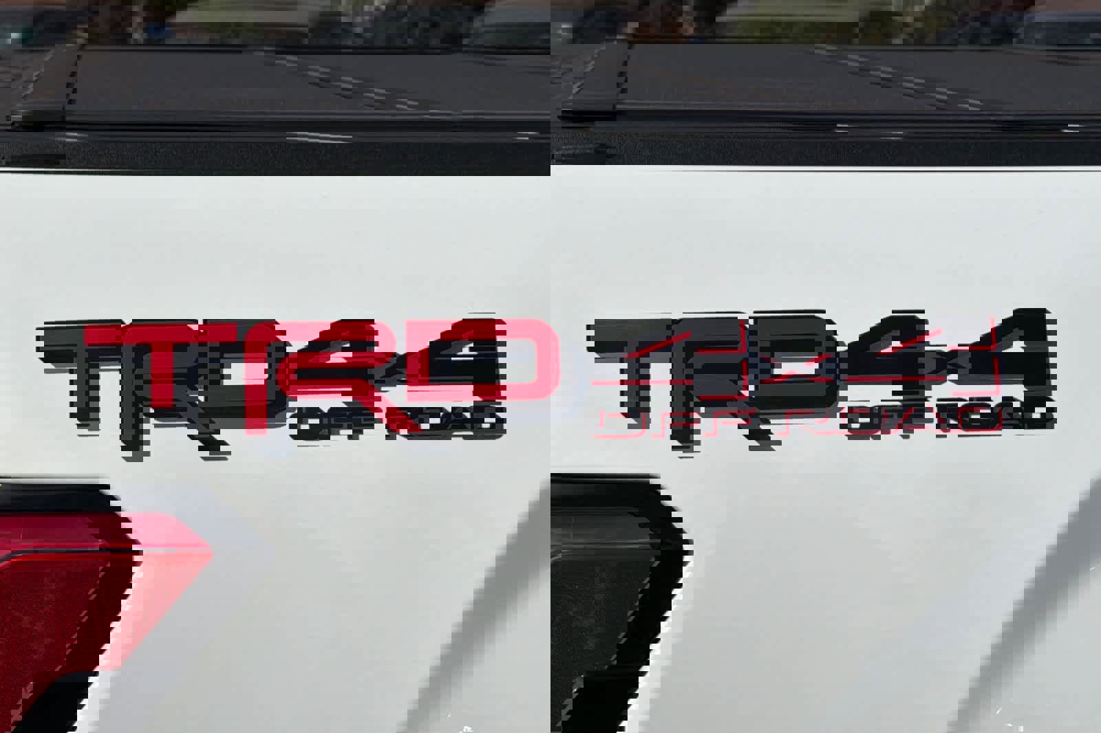 Used 2024 Toyota Tundra Limited w/ TRD Off-Road Package image 12