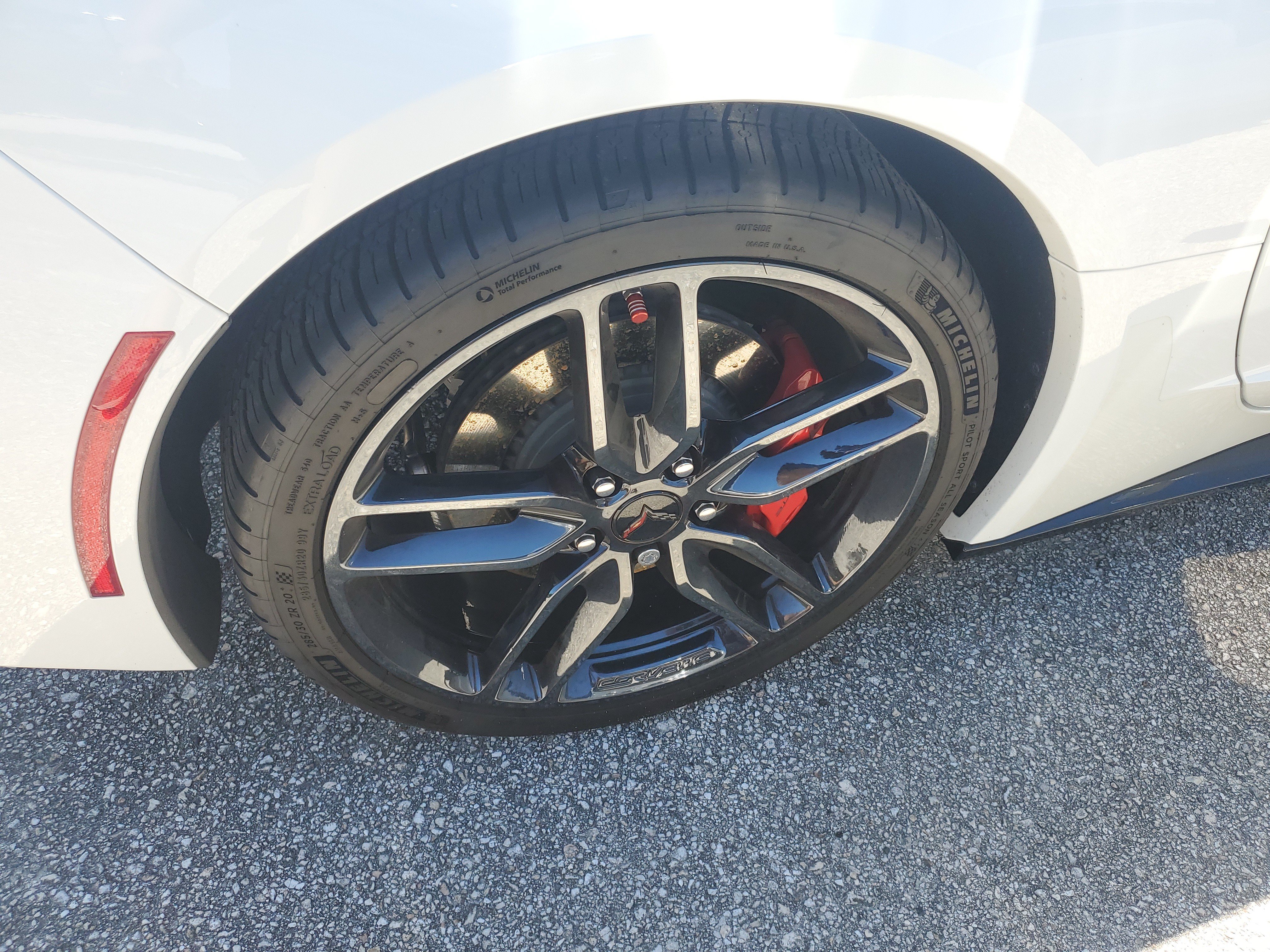 Used 2019 Chevrolet Corvette Stingray Coupe w/ 2LT Preferred Equipment Group RWD image 7