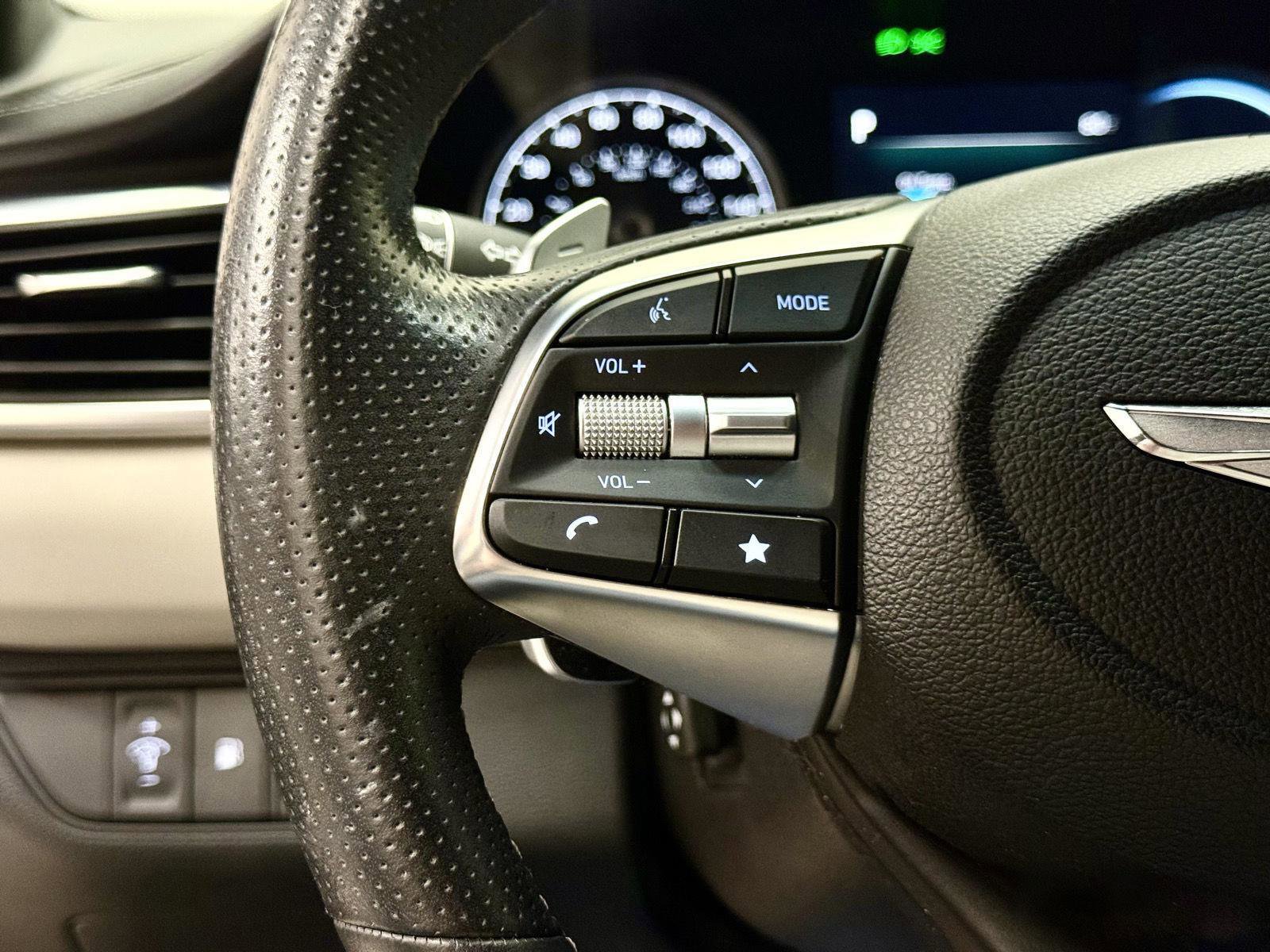 Used 2022 Genesis G70 3.3T w/ Sport Advanced Package RWD image 18