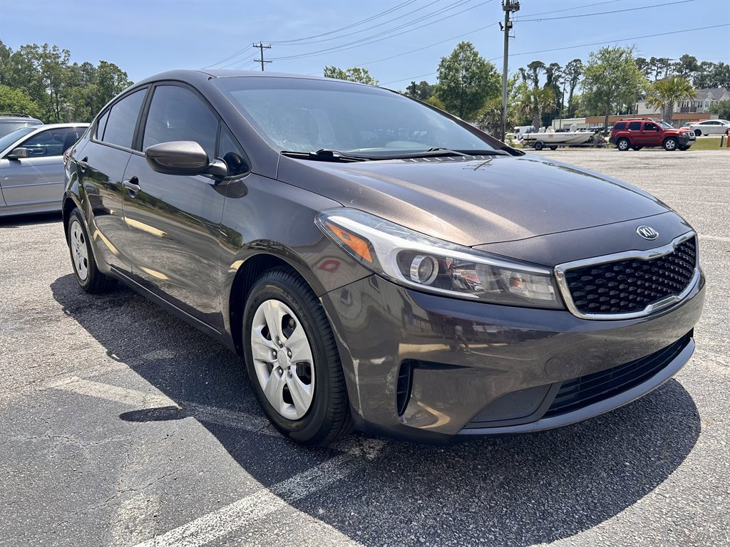 Used 2018 Kia Forte LX image 4