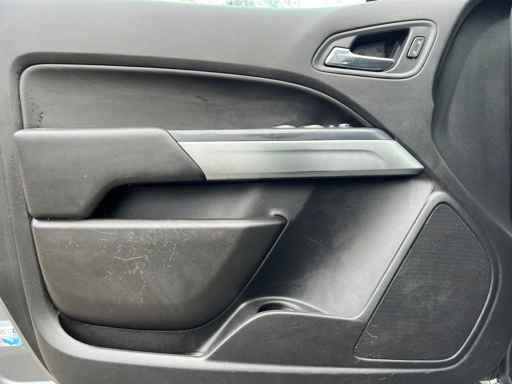 Used 2019 Chevrolet Colorado LT w/ LT Convenience Package AWD/4WD image 13
