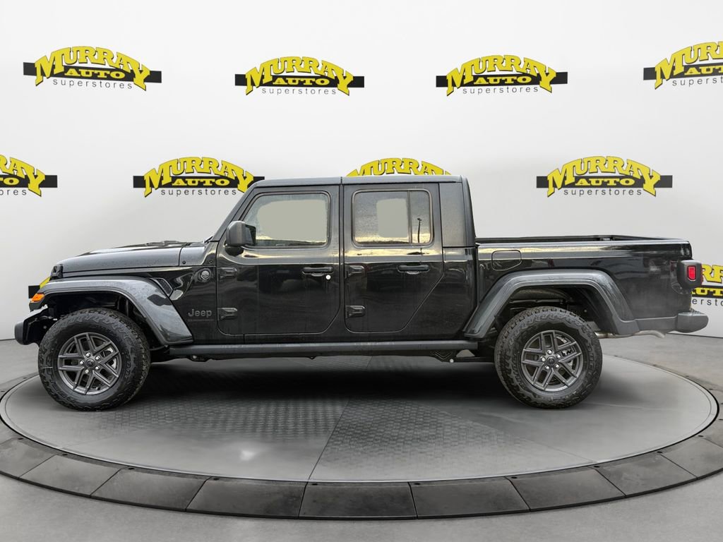 New 2025 Jeep Gladiator Sport image 2