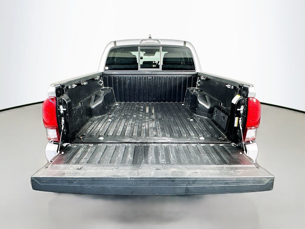 Used 2023 Toyota Tacoma SR AWD/4WD image 27