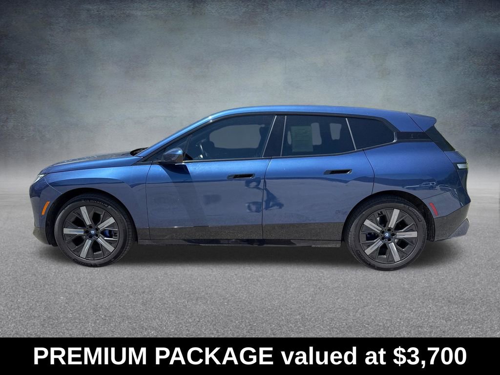 Used 2024 BMW iX xDrive50 w/ Premium Package AWD/4WD image 2