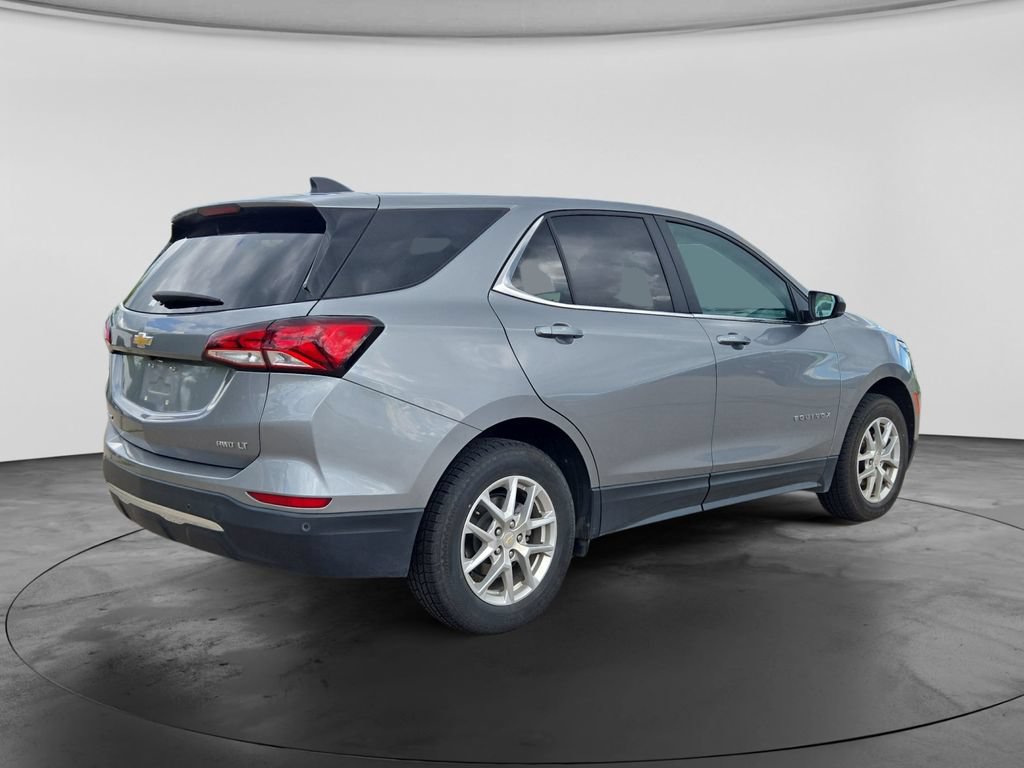 Used 2024 Chevrolet Equinox LT AWD/4WD image 9