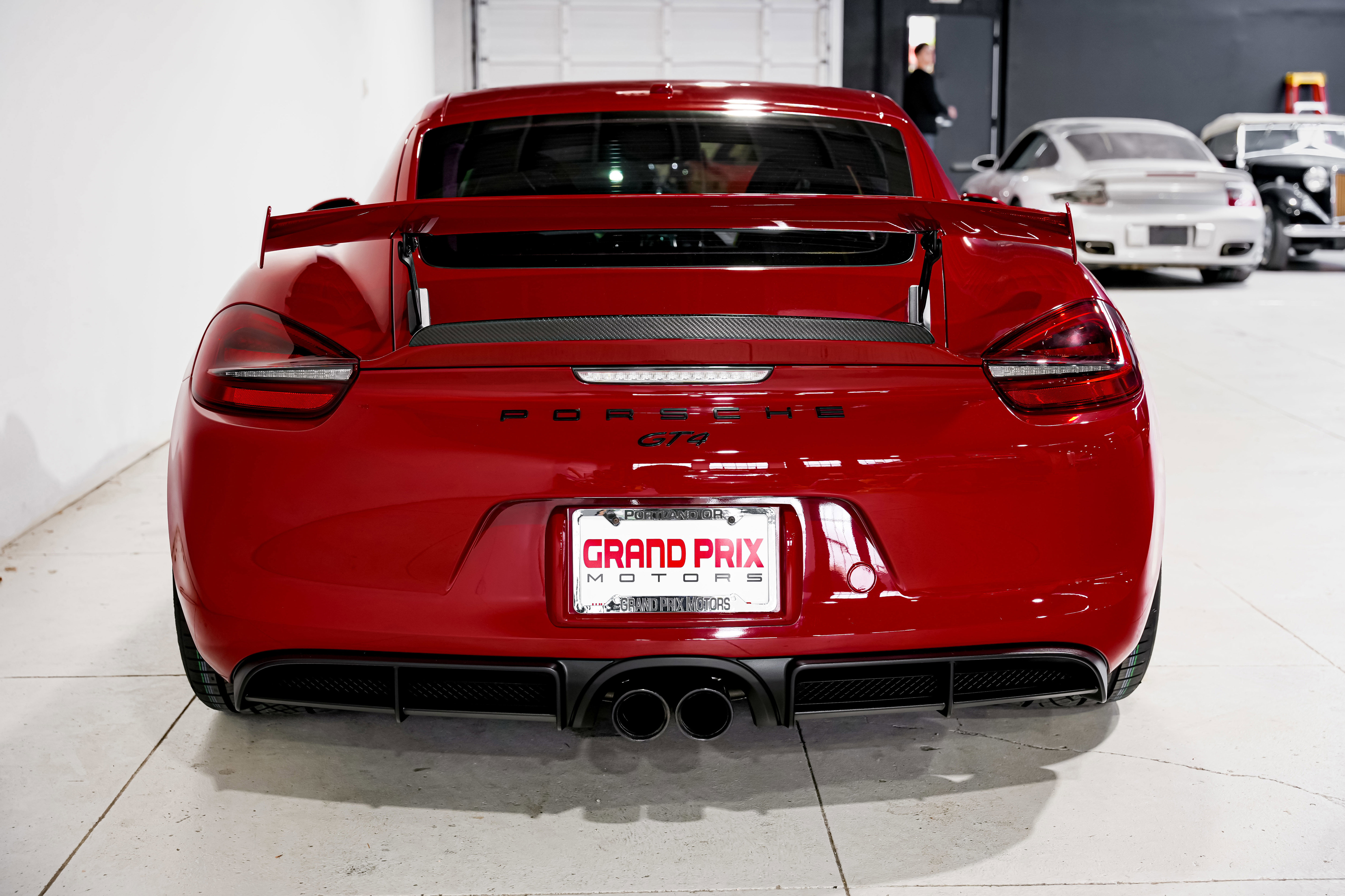 Used 2016 Porsche Cayman GT4 RWD image 4