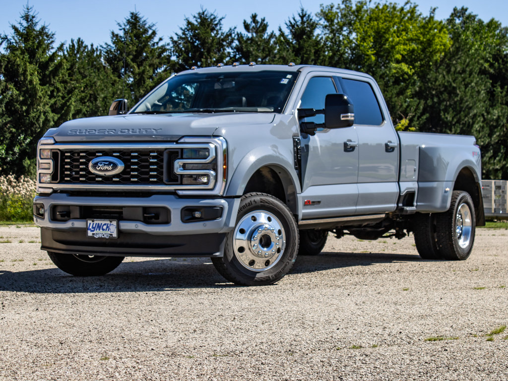 Used 2026 Ford F450 Platinum w/ FX4 Off-Road Package AWD/4WD image 53