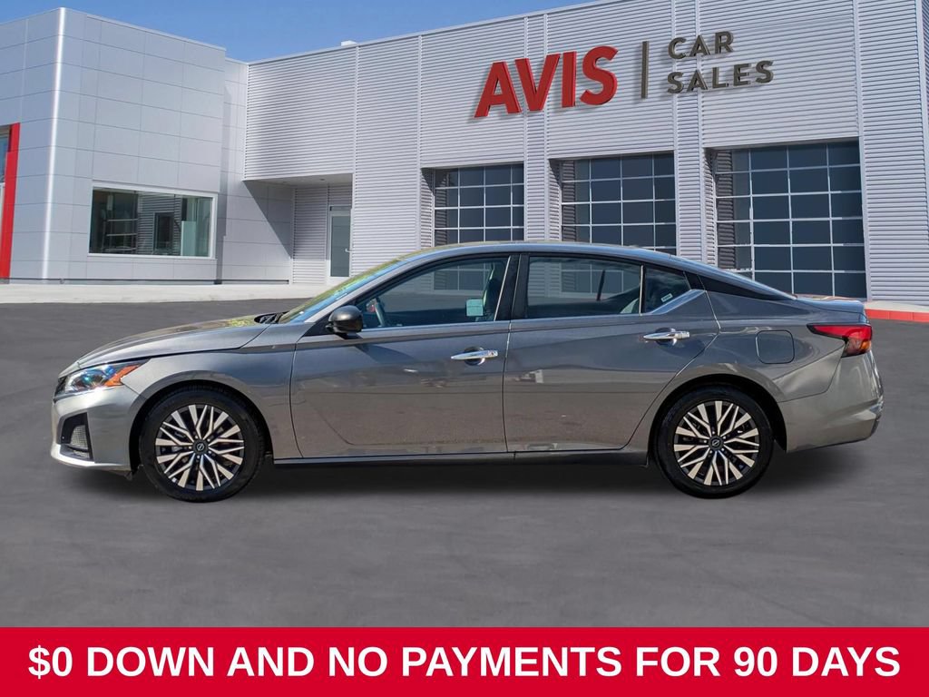 Used 2025 Nissan Altima 2.5 SV FWD image 10