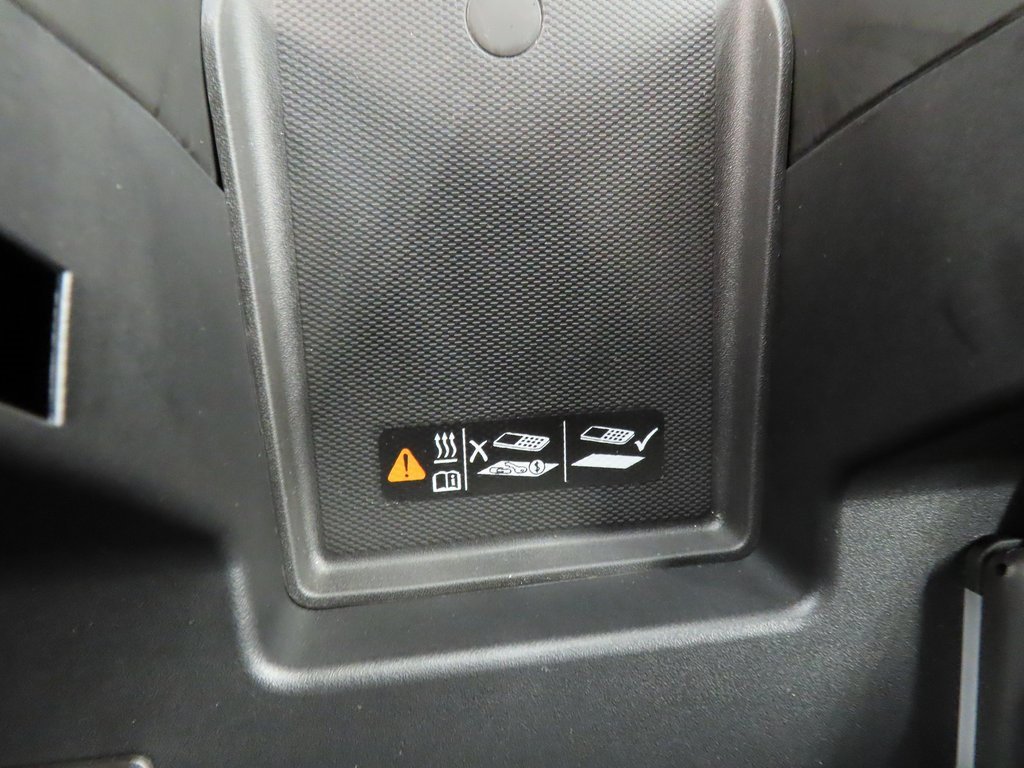 Used 2024 GMC Sierra 1500 AT4 w/ Technology Package image 71