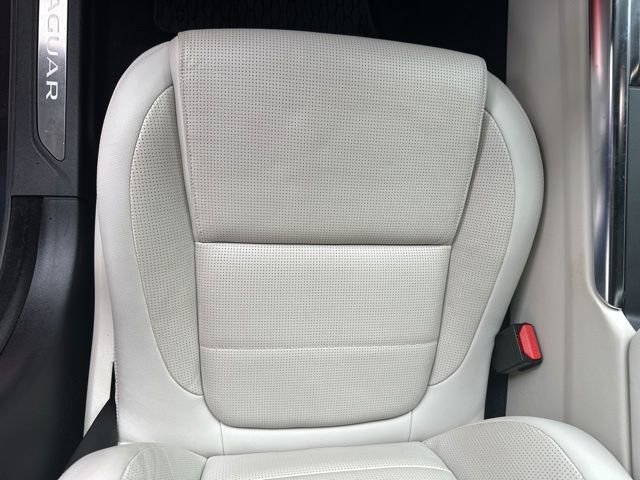 Used 2024 Jaguar XF R-Dynamic SE RWD image 19