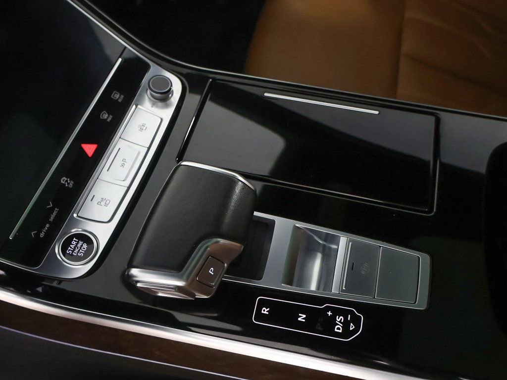 Used 2023 Audi A8 L 3.0T image 59