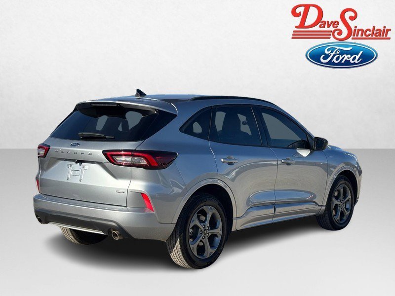 Used 2024 Ford Escape ST-Line w/ Equipment Group 301A image 7