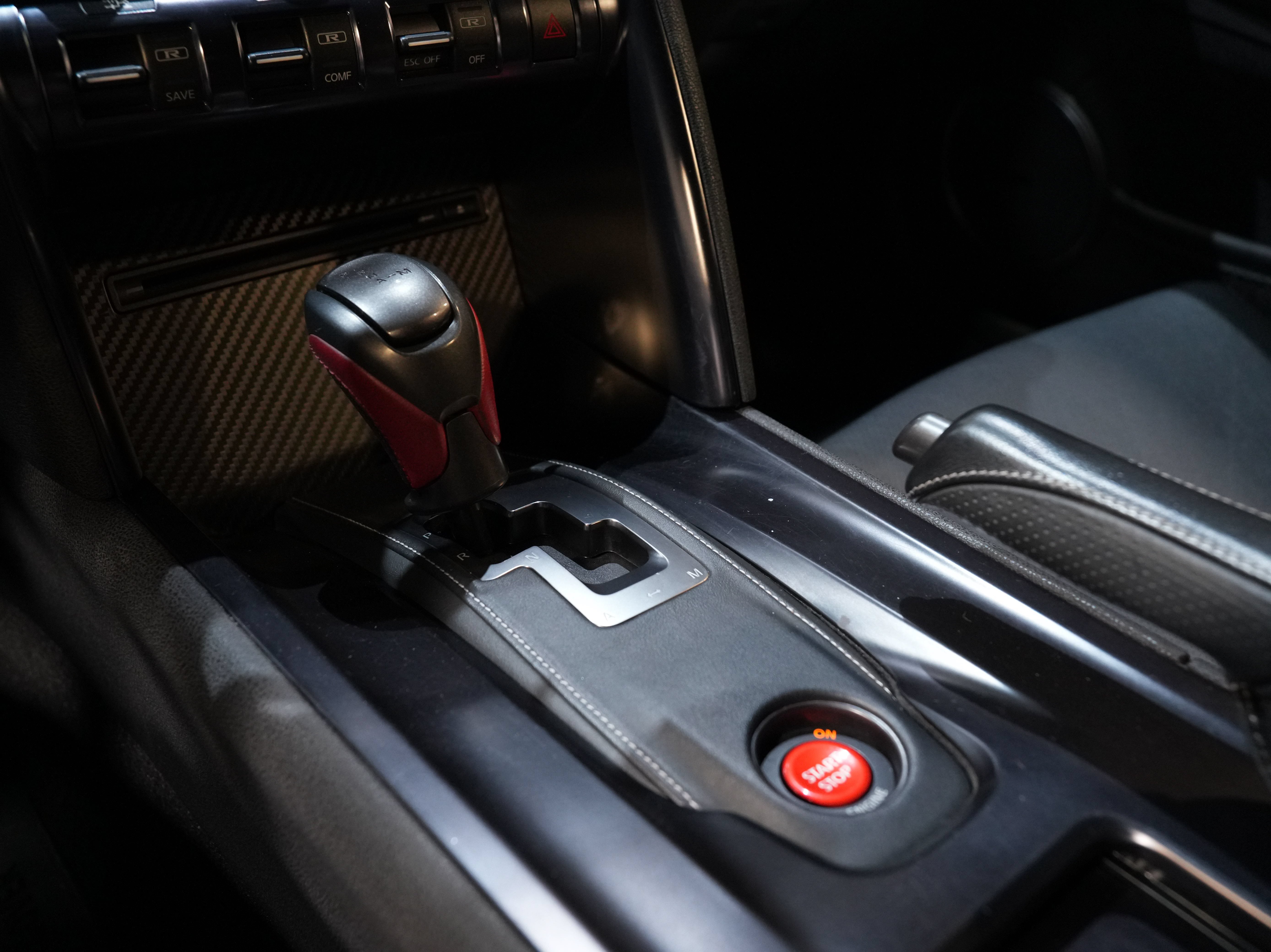 Used 2015 Nissan GT-R Black Edition AWD/4WD image 40
