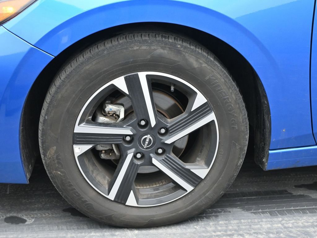 Used 2025 Nissan Sentra SV FWD image 34