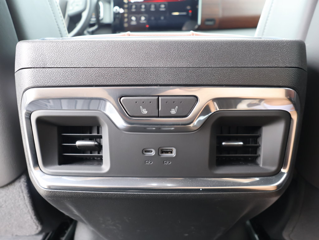 New 2026 GMC Sierra 2500 Denali Ultimate AWD/4WD image 32