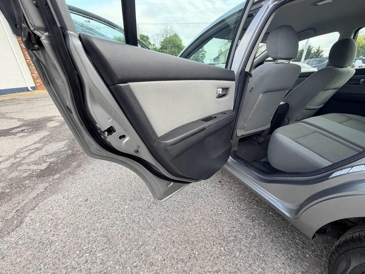 Used 2011 Nissan Sentra 2.0 S FWD image 25