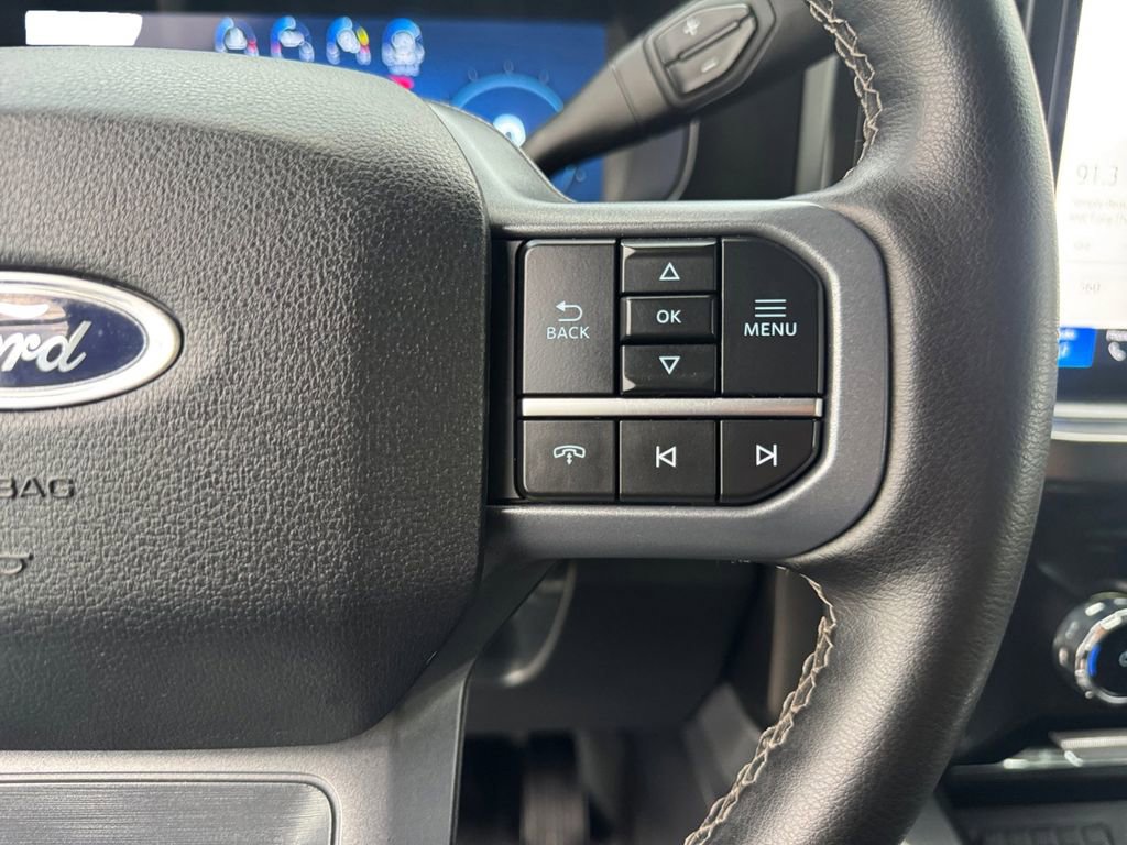 Used 2025 Ford F250 Lariat w/ FX4 Off-Road Package image 21