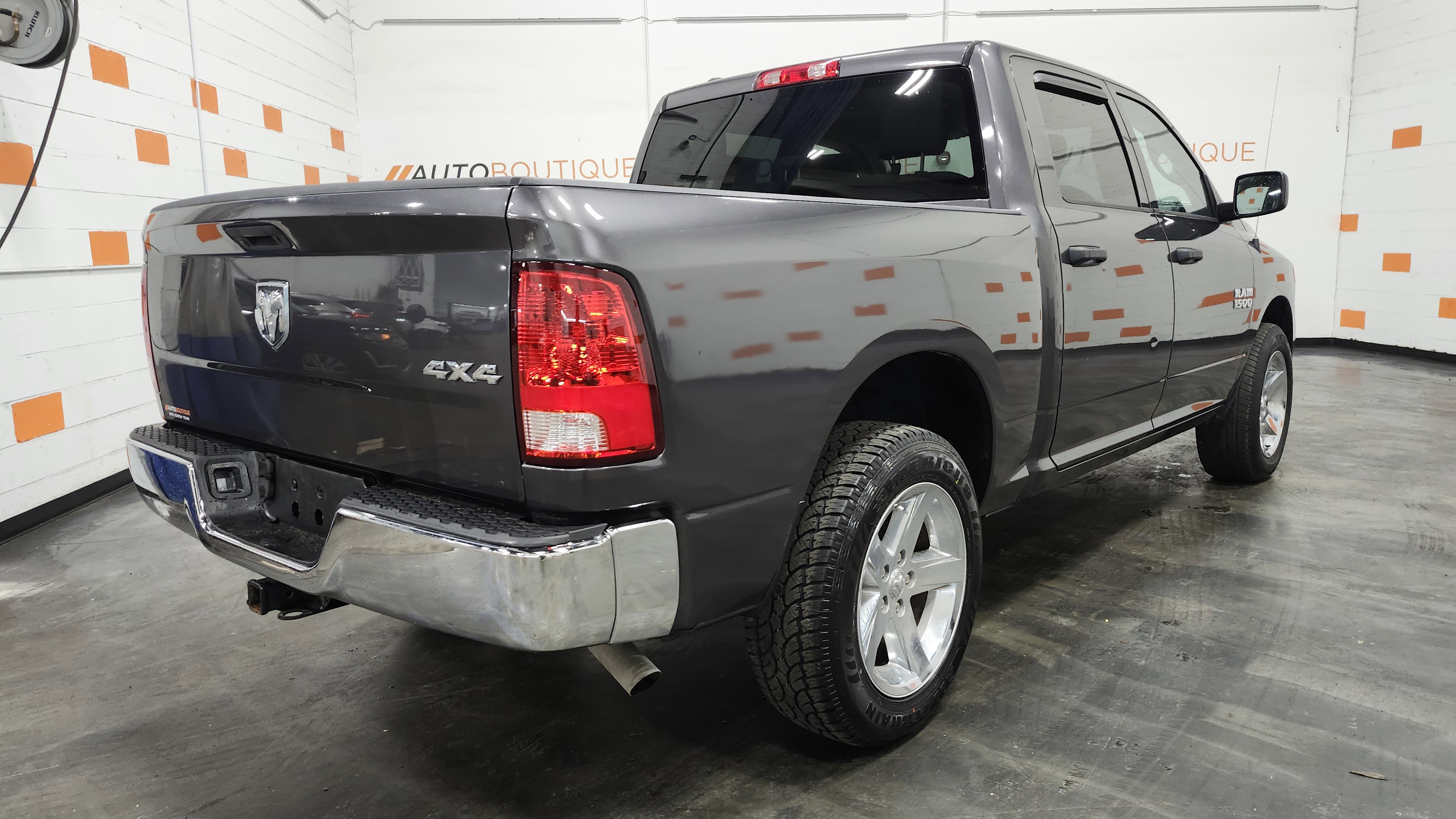 Used 2017 RAM 1500 Express w/ Express Value Package image 14