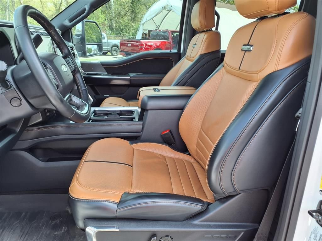 Used 2024 Ford F250 Platinum image 29