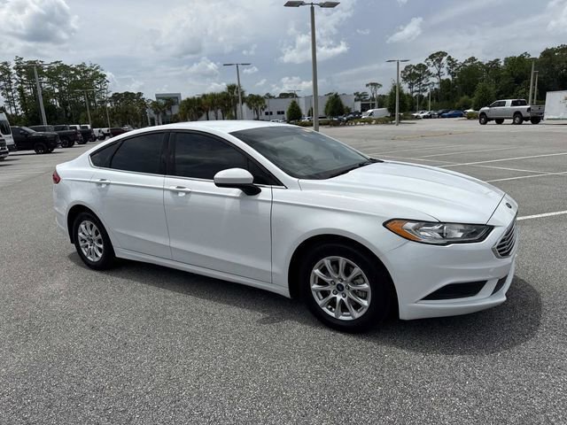 Used 2018 Ford Fusion S FWD image 1