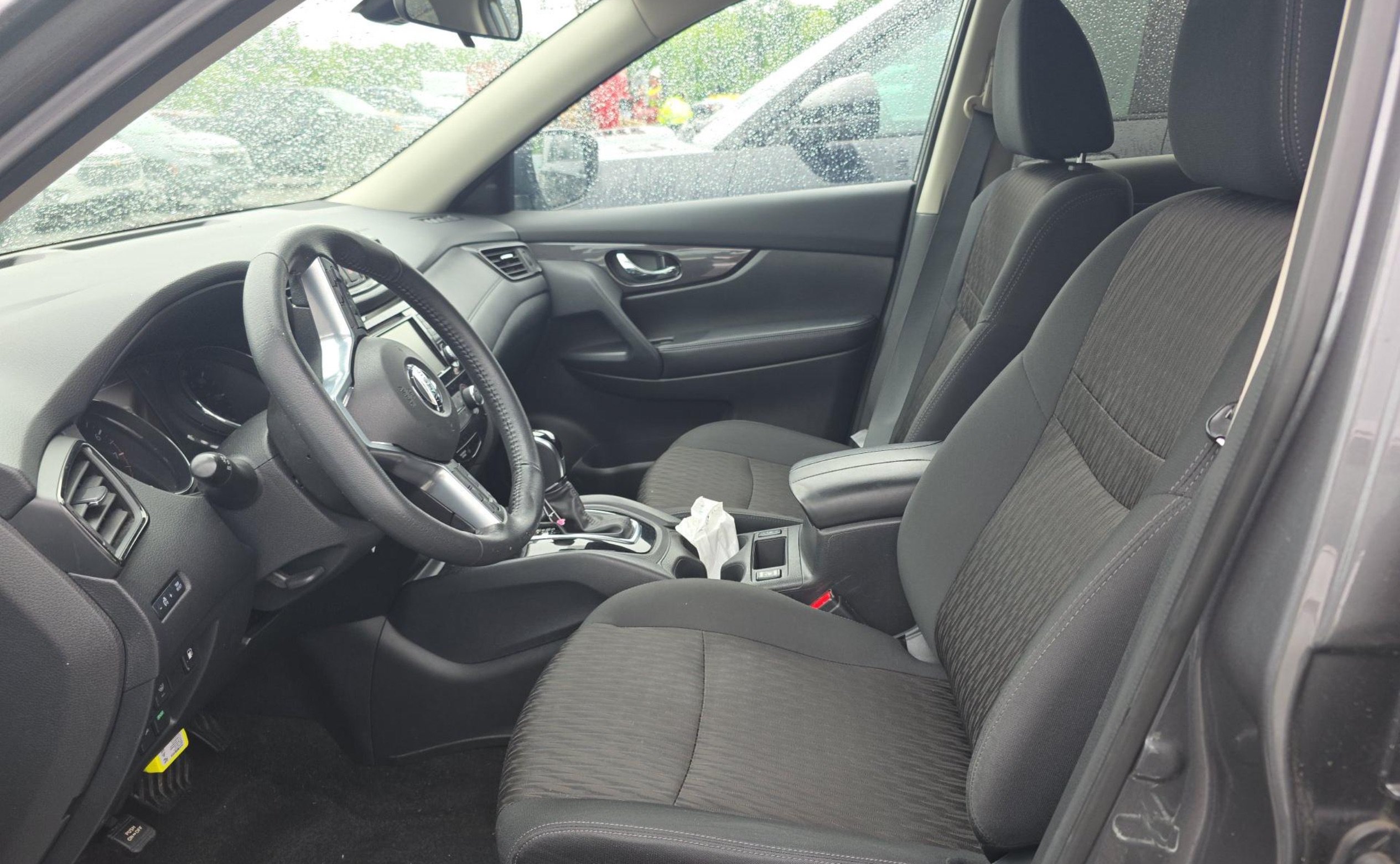 Used 2019 Nissan Rogue S w/ Special Edition Package FWD image 5