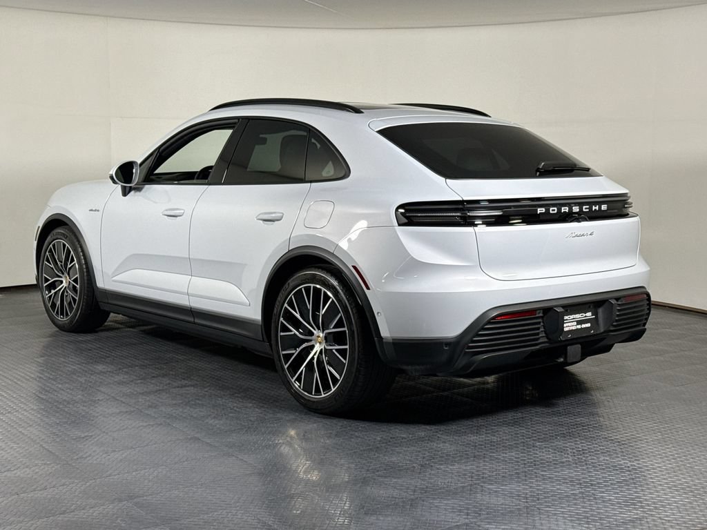 Certified 2024 Porsche Macan 4 Electric AWD/4WD image 3