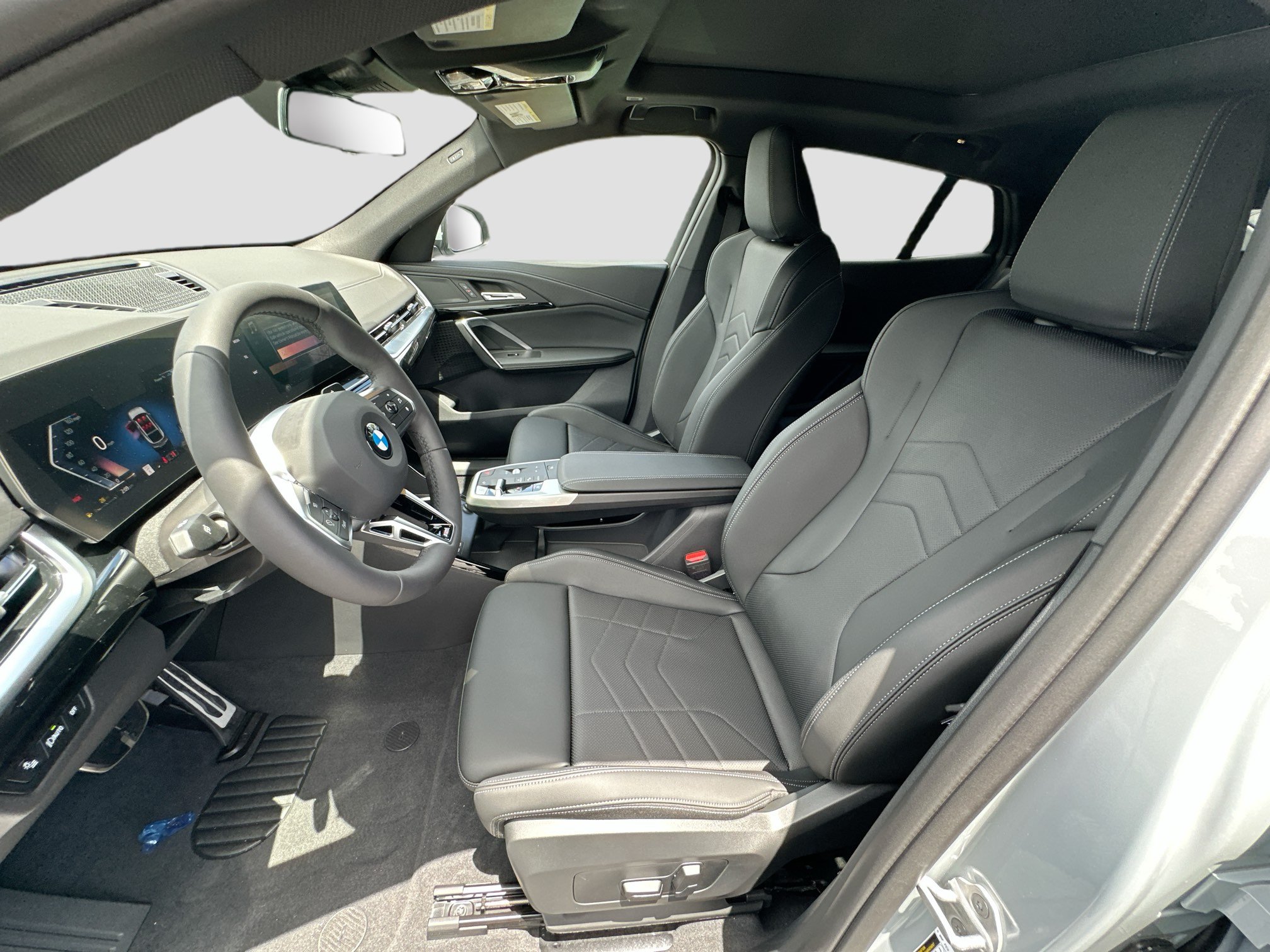 New 2026 BMW X2 xDrive28i w/ M Sport Package AWD/4WD image 15